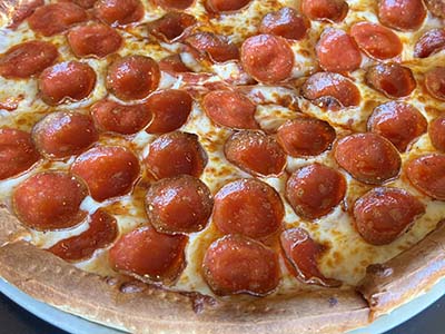 Panteras1toppingpizza